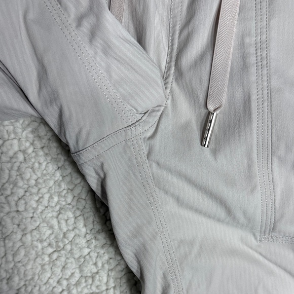 Lululemon Dance Studio Lined Pants Size 4 in Dune Off White - Like New - Picture 5 of 12